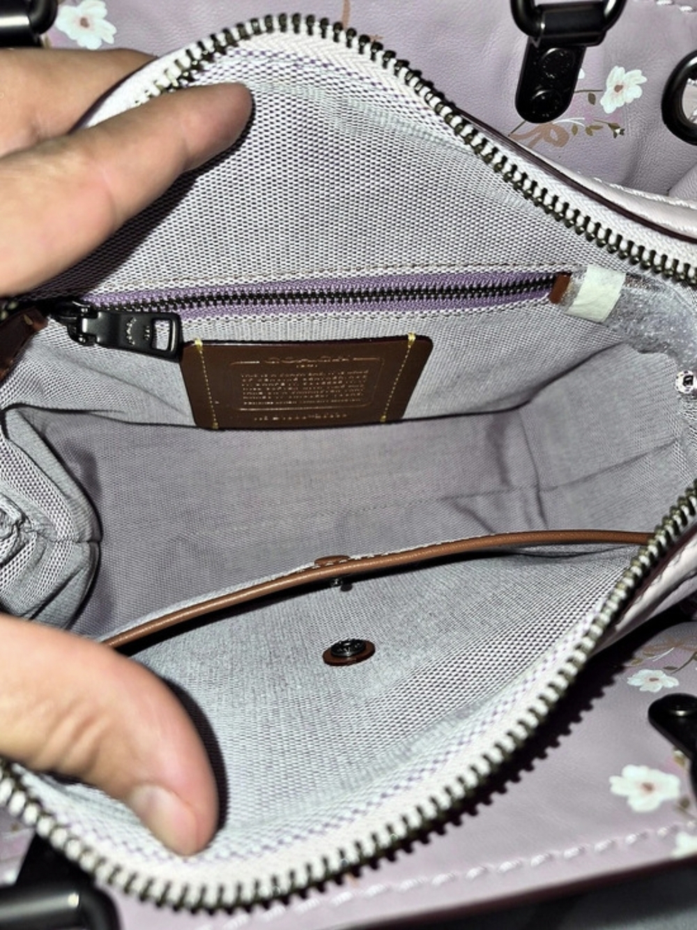 Coach Rogue 17 in Debossed Signature Leather Debossed Signature Leather Pink - Picture 5 of 10